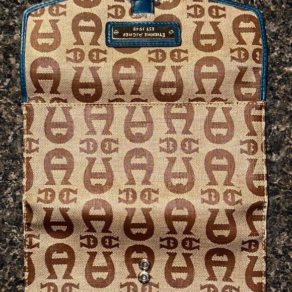 Wallet - Picture 4 of 5